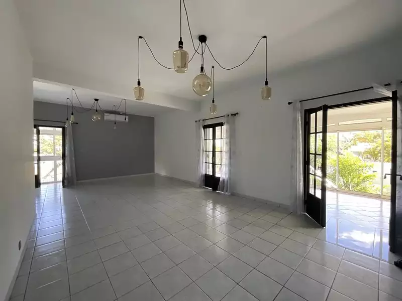 Maison, 310 m²