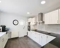Maison, 246 m²