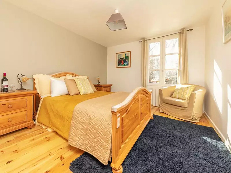 Maison, 255 m²
