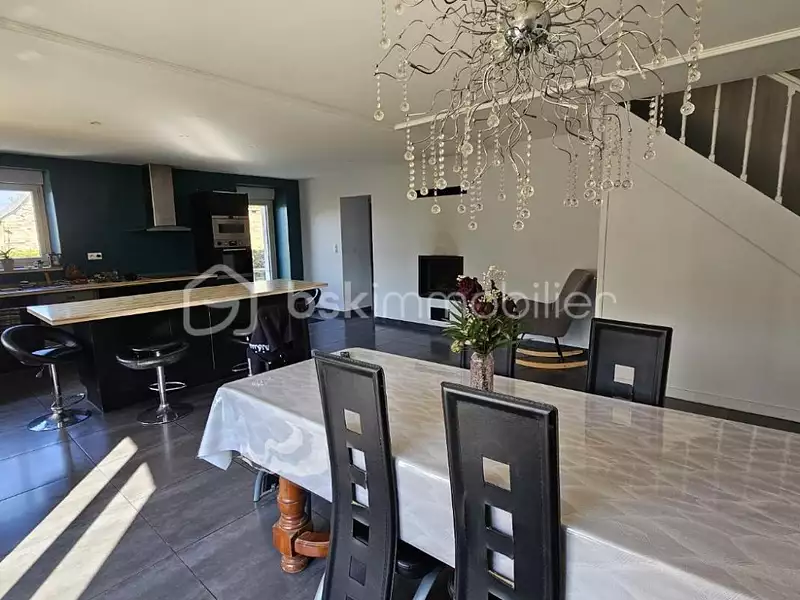 Maison, 200 m²
