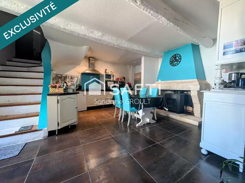 Maison, 230 m²