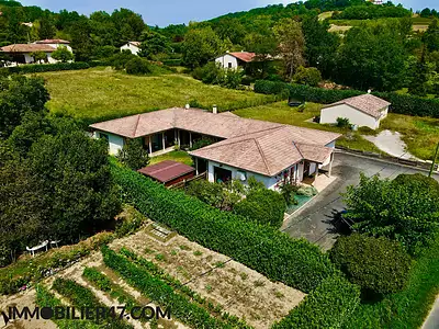 Maison, 250 m²