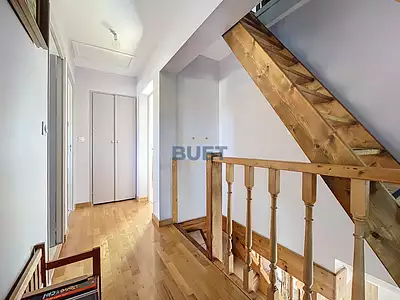 Maison, 250 m²