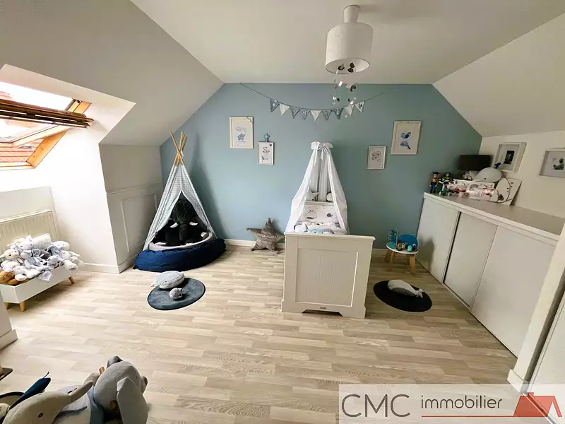 Maison, 284,69 m²