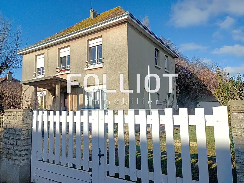 Immeuble, 140 m²