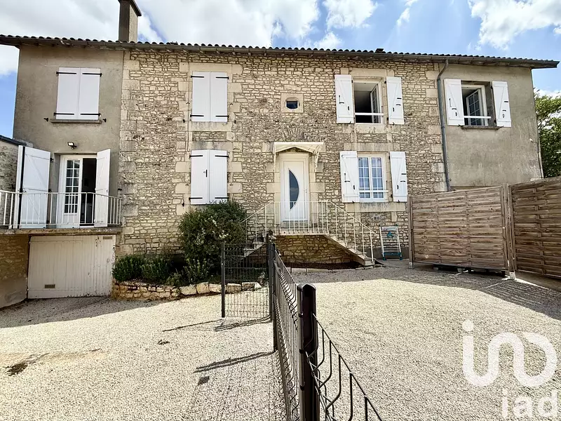 Immeuble, 121 m²
