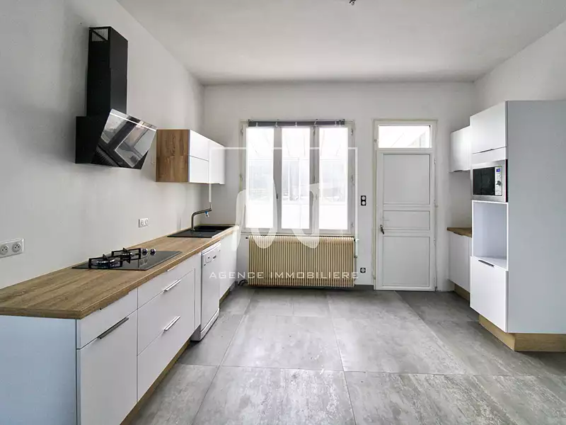 Maison, 219 m²