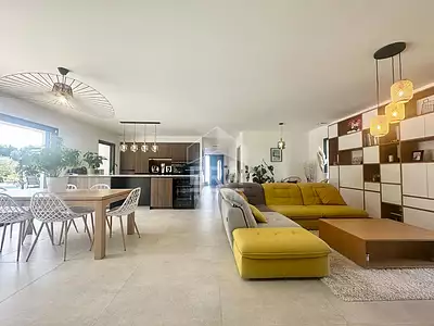 Maison, 177 m²