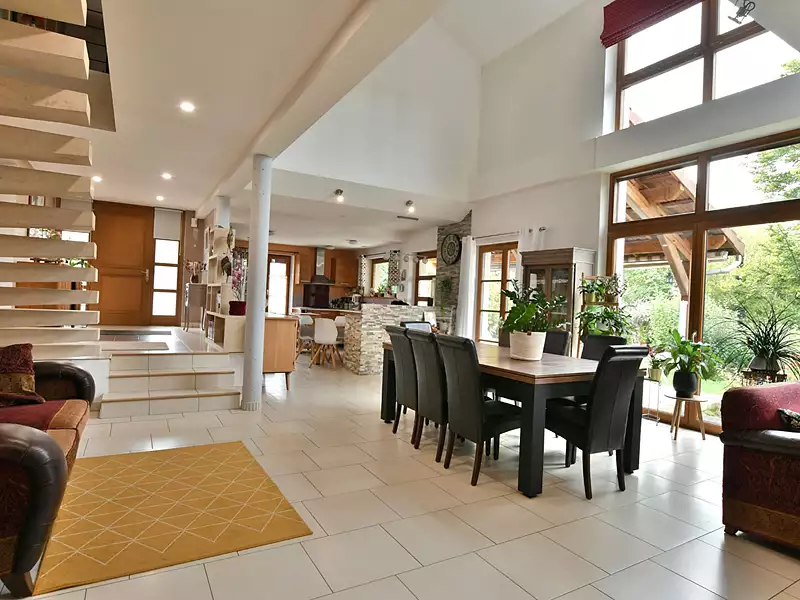 Maison, 220 m²