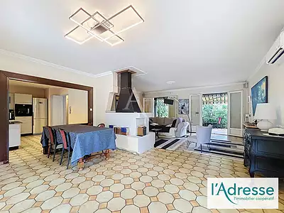 Maison, 267,72 m²