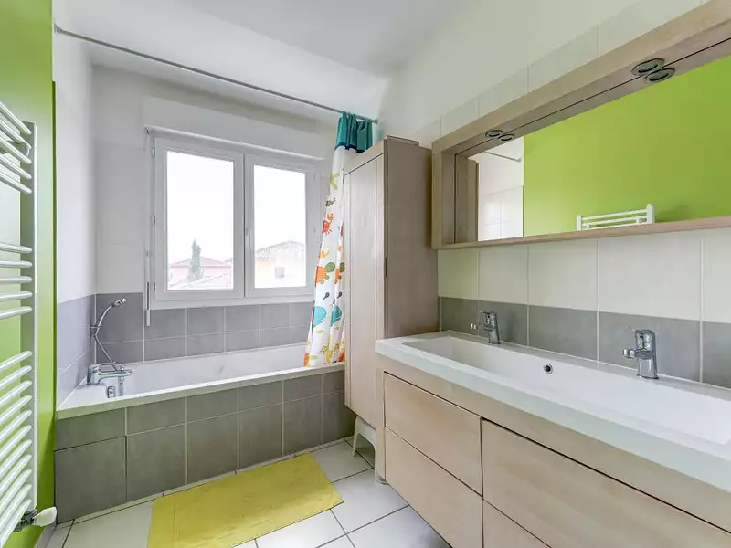 Maison, 114 m²