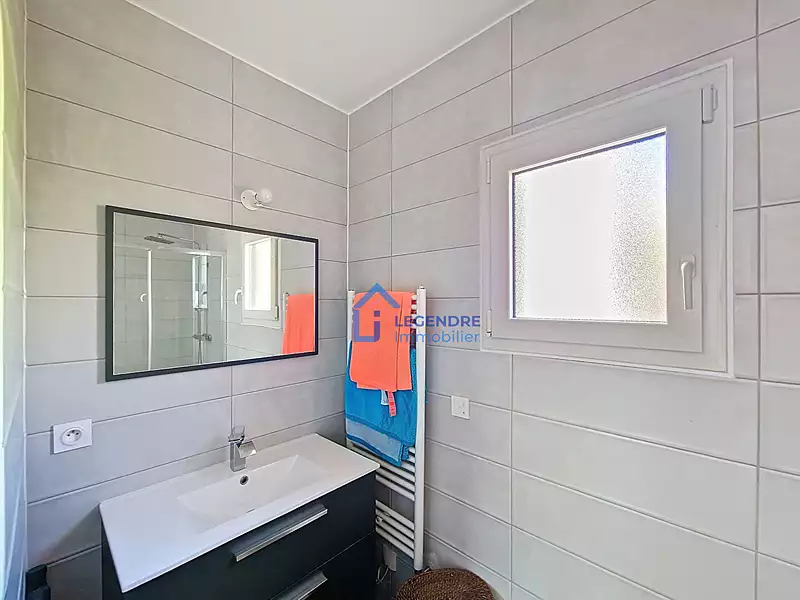 Maison, 250 m²