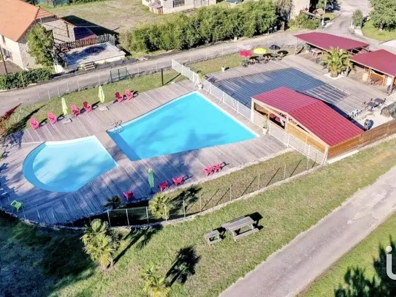 Divers, 884 m²