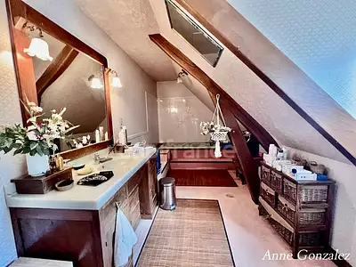 Maison, 220 m²