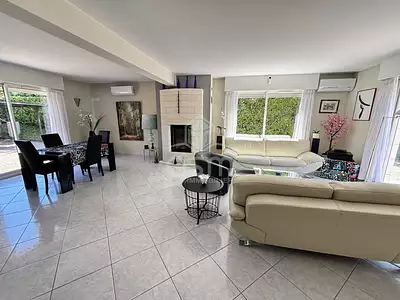 Maison, 168 m²