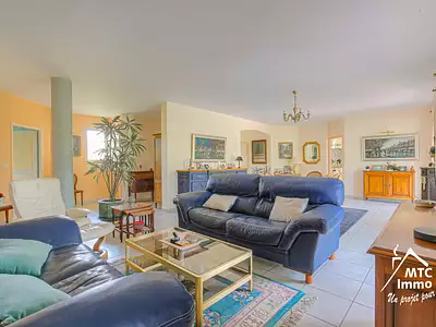 Maison, 195 m²