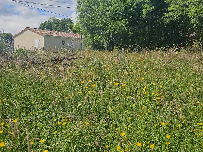 Terrain, 5 181 m²