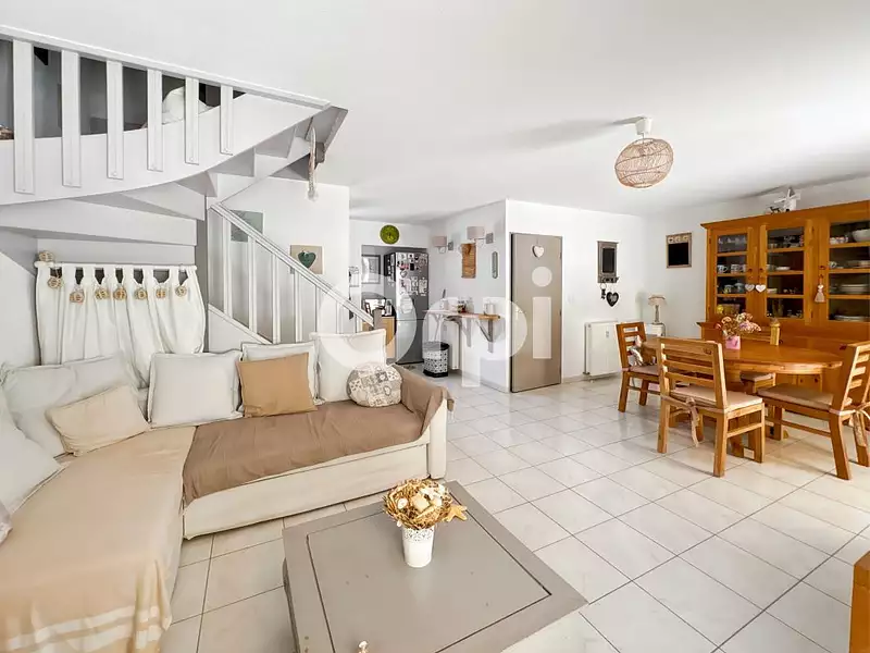 Maison, 84 m²