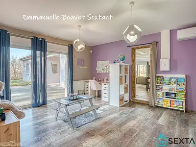 Maison, 225 m²