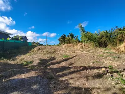 Terrain, 664 m²