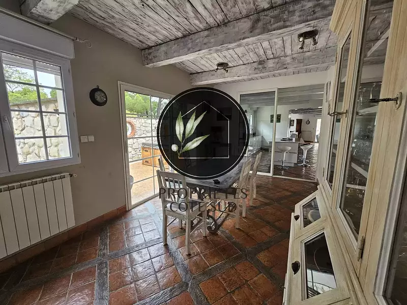 Maison, 215 m²