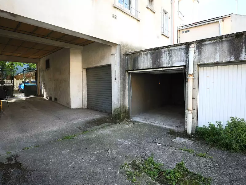 Parking, 13 m²