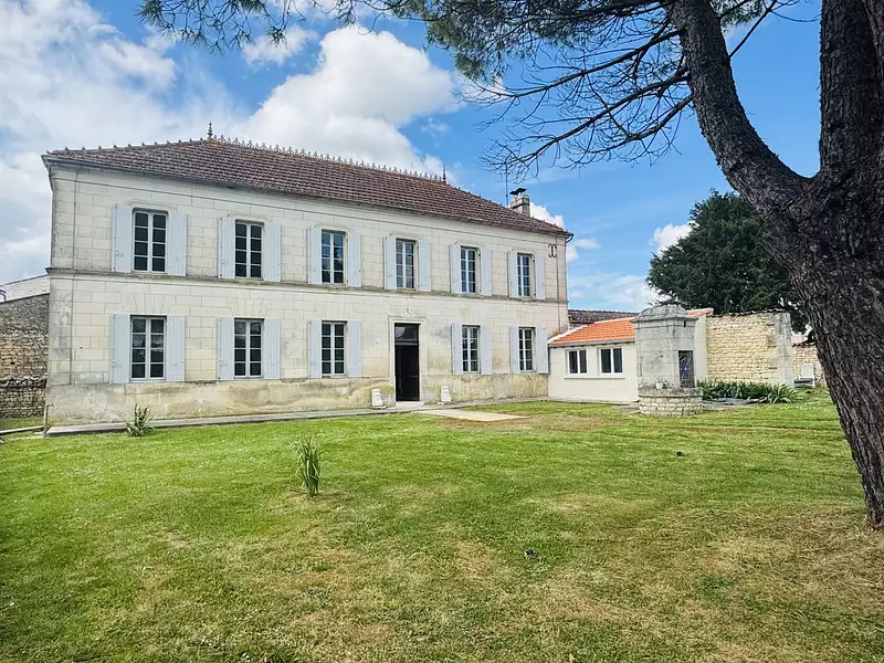 Maison, 230 m²