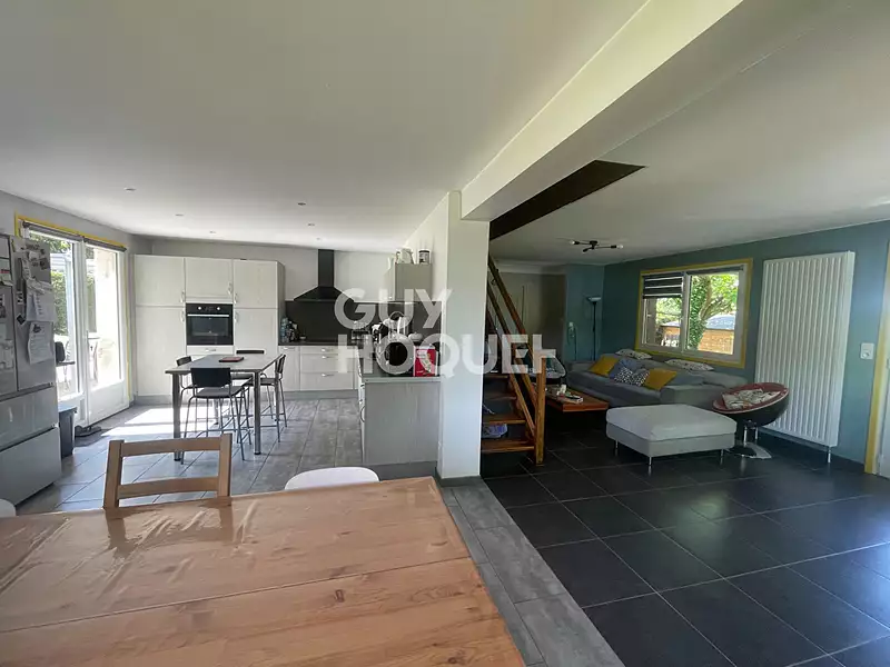 Maison, 144 m²