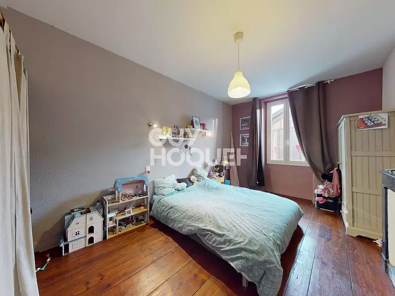 Immeuble, 145 m²
