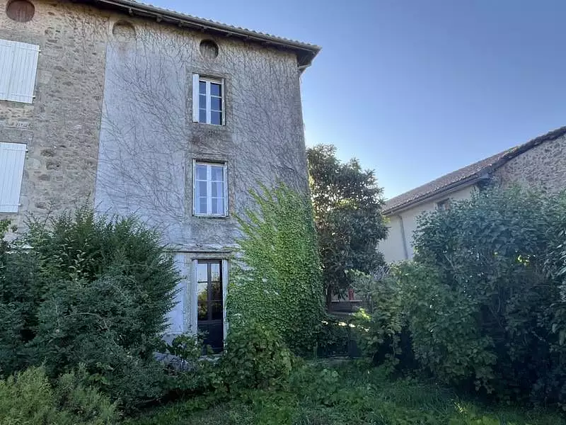 Maison, 230 m²