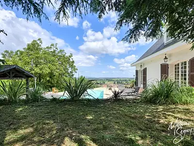 Maison, 195 m²