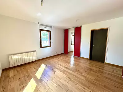 Maison, 255 m²