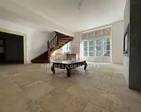 Maison, 328 m²