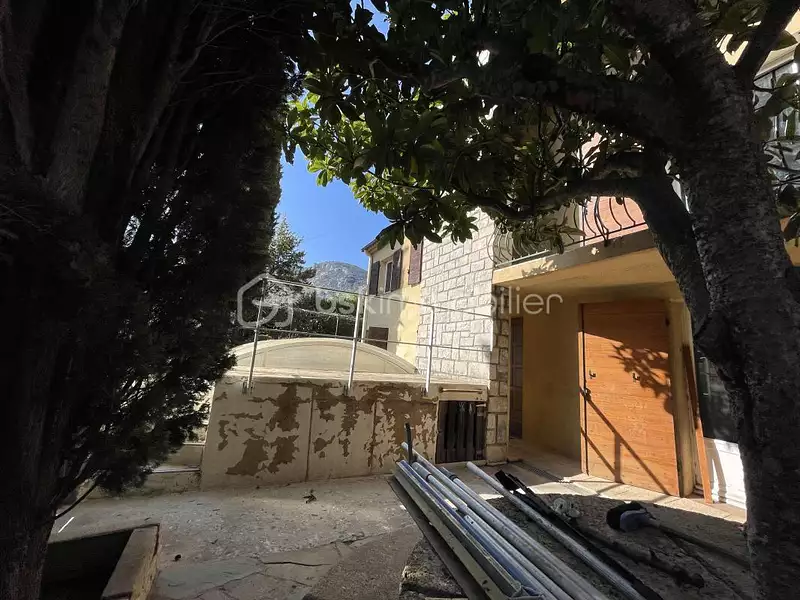 Maison, 210 m²