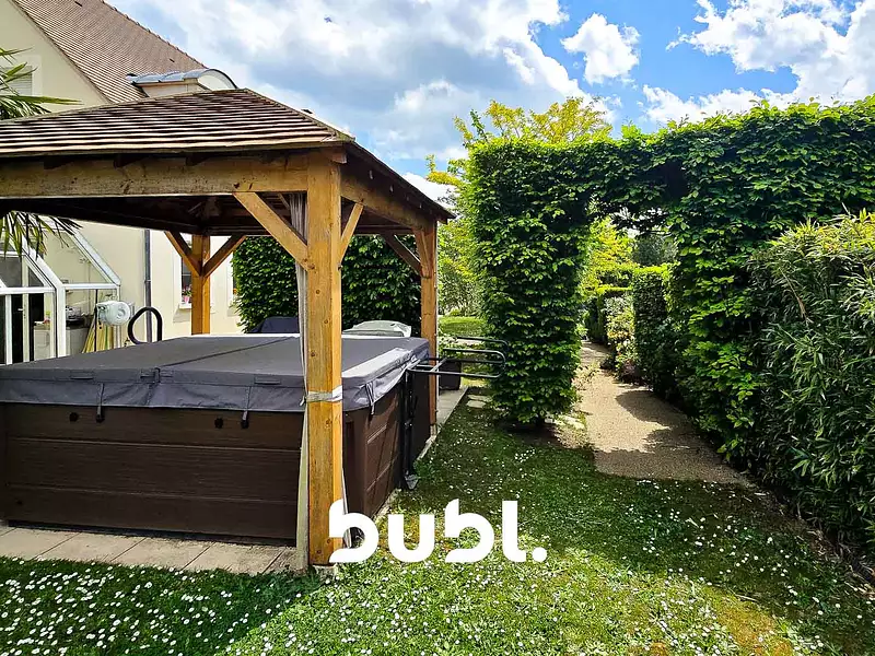 Maison, 302 m²