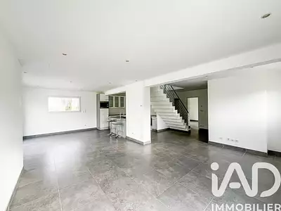 Maison, 204 m²