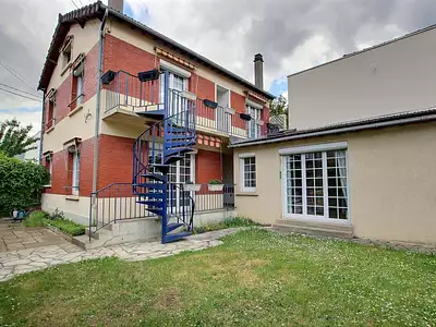 Maison, 163 m²