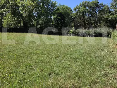 Terrain, 1 460 m²