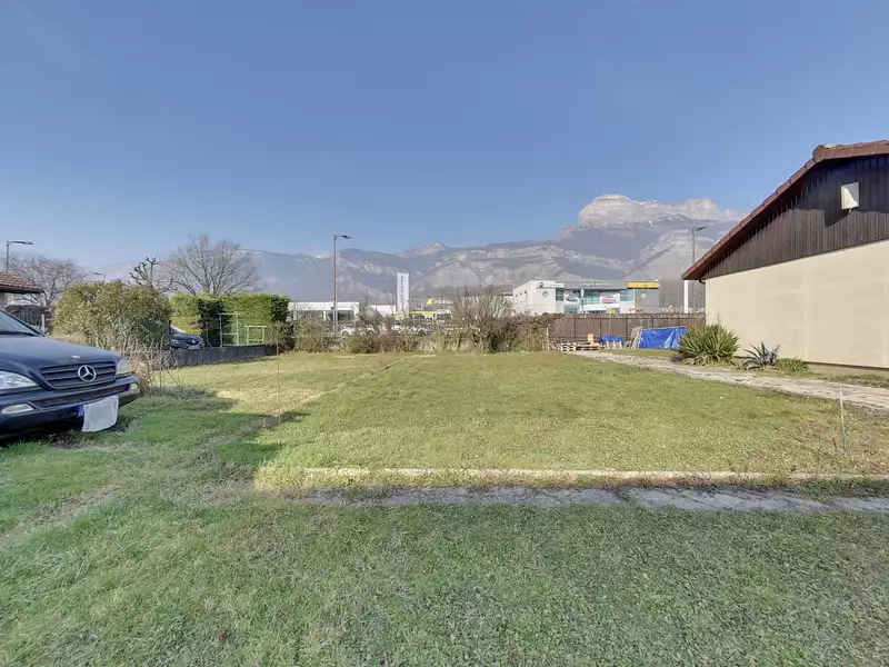 Terrain, 390 m²