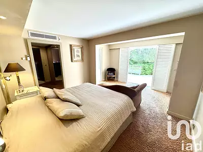 Maison, 221 m²