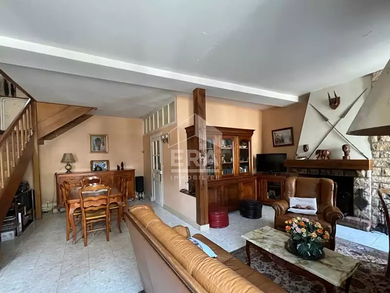 Maison, 180 m²