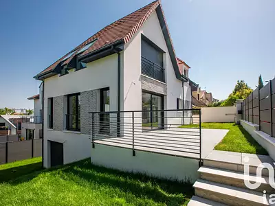 Maison, 180 m²
