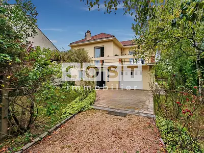 Maison, 157 m²