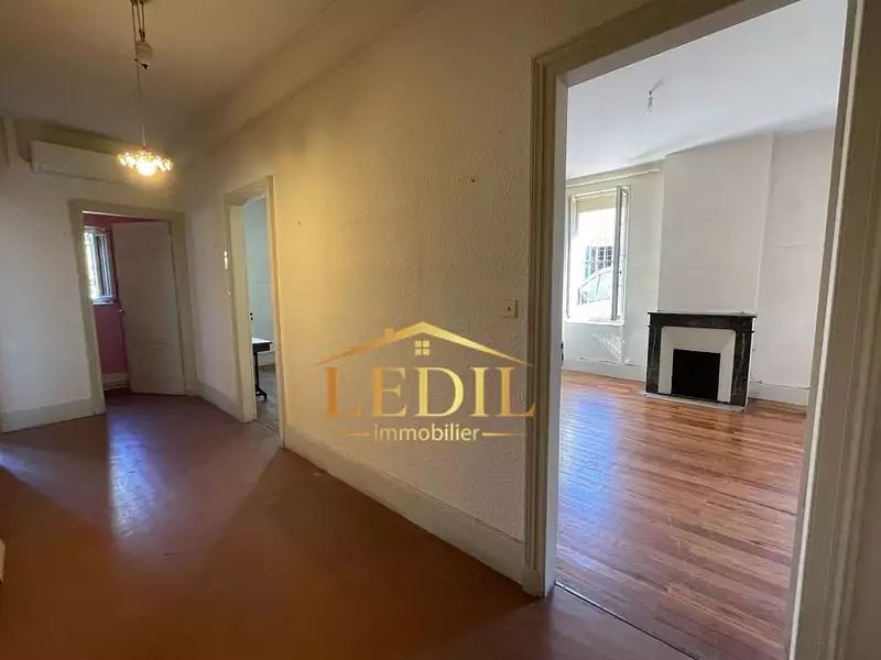 Maison, 196 m²