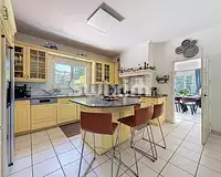 Maison, 259 m²