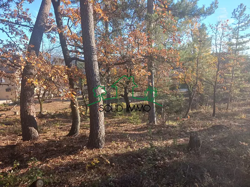 Terrain, 2 000 m²