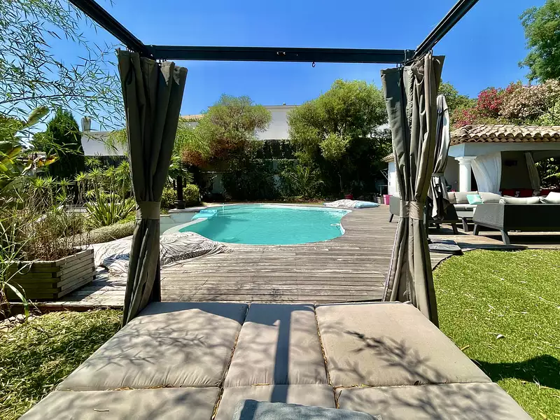 Maison, 301,15 m²