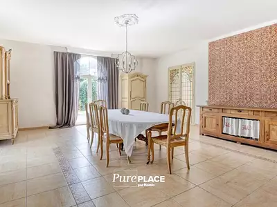 Maison, 390 m²
