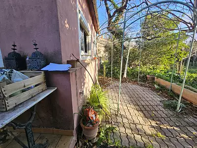 Terrain, 709 m²