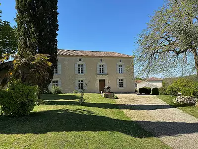 Maison, 245 m²